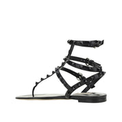 Valentino Garavani Rockstud Flip-Flop Sandlas