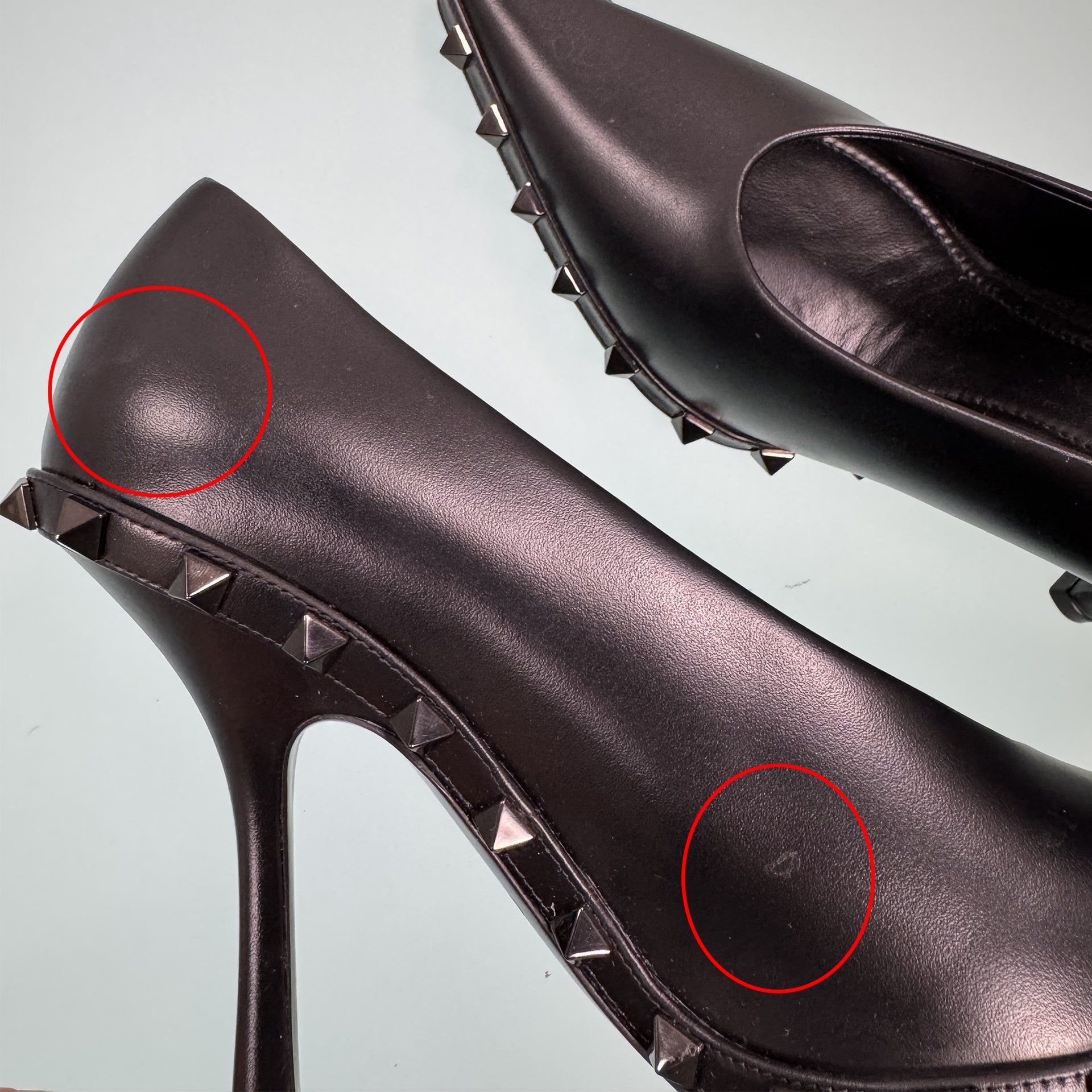 Valentino Garavani Rockstud Leather Pumps